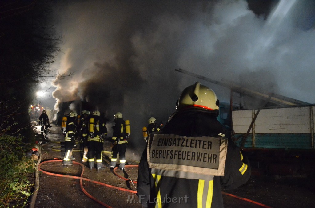 Feuer 3 Koeln Ostheim Rath Roesrathertstr P0403.JPG - Miklos Laubert